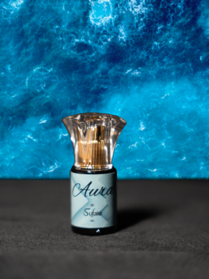 aura – sweet & woody luxury attar with vanilla & sandalwood
